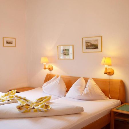 Hotel Seehof Maria Wörth Екстериор снимка