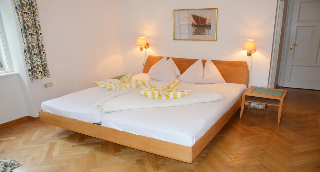 Hotel Seehof Maria Wörth Екстериор снимка